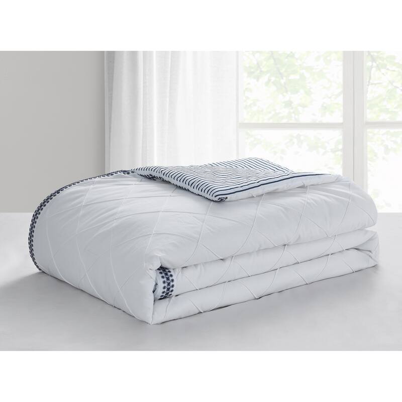 Pintuck Eyelet 3 Piece Comforter Set