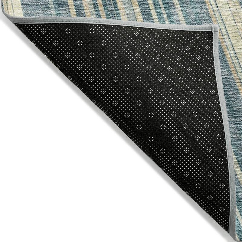 Machine Washable Indoor/ Outdoor Stripe Wave Chantille Rug