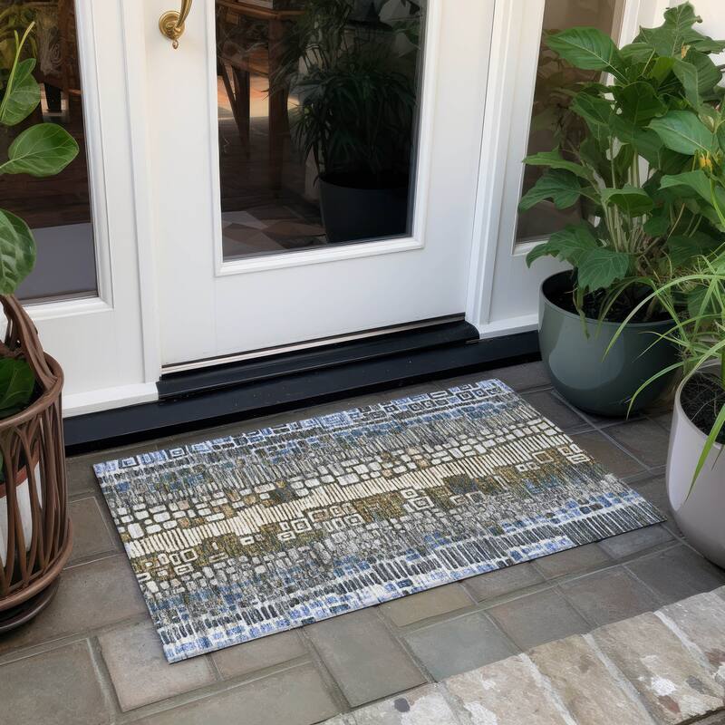 Machine Washable Indoor/ Outdoor Geo Mosaic Chantille Rug - Denim - 1'8" x 2'6"