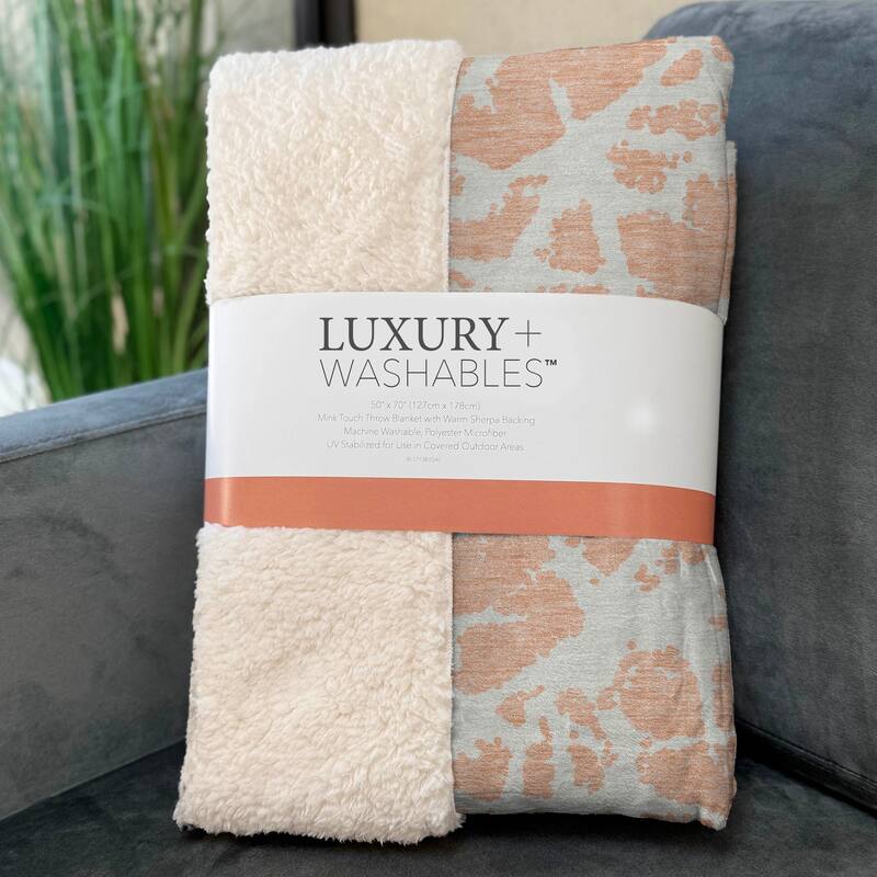 Premium Machine Washable Sherpa Casual Contemporary Throw Blanket