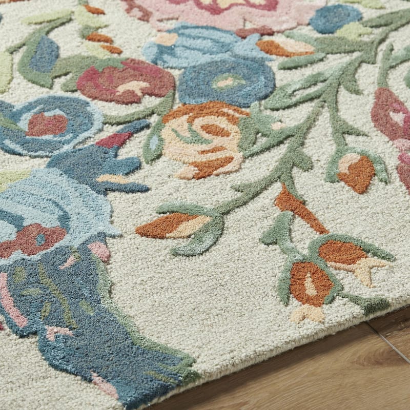 Sergio Coastal Floral and Botanical Area Rug