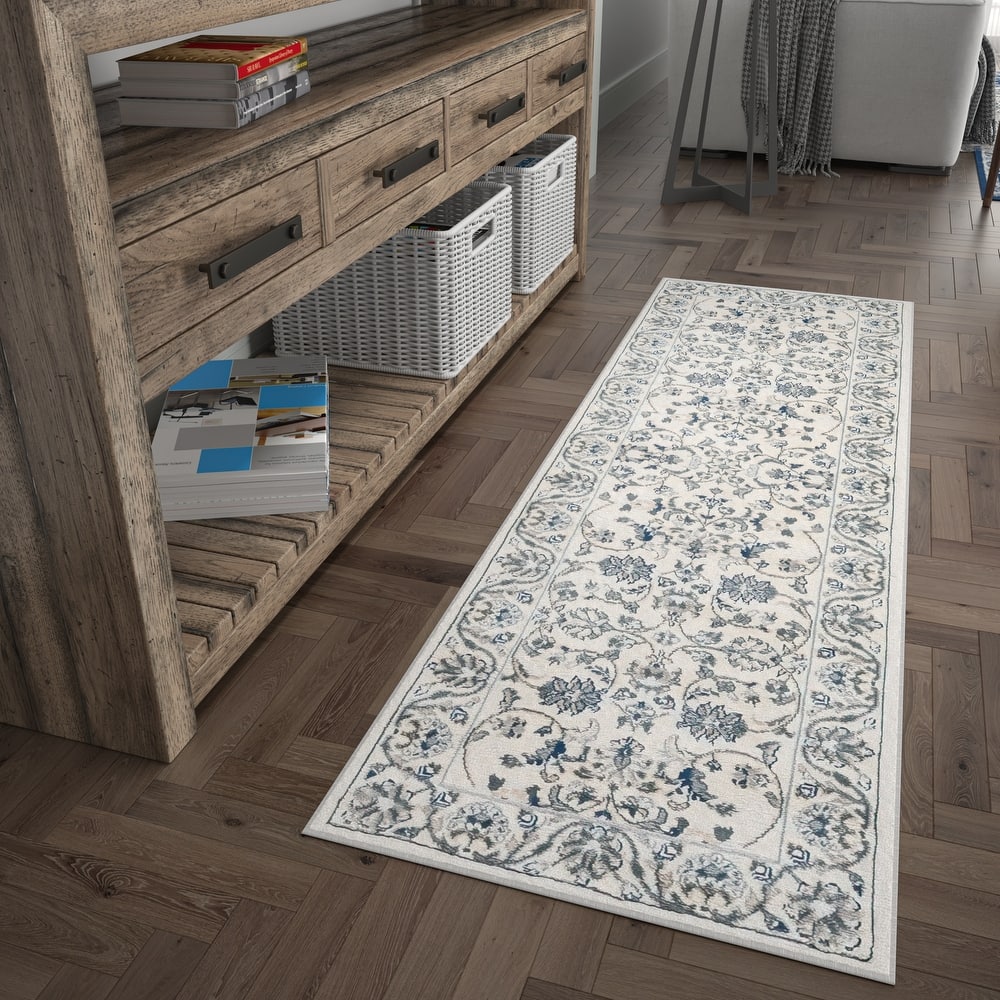 Carrington Traditional Border Indoor Area Rug