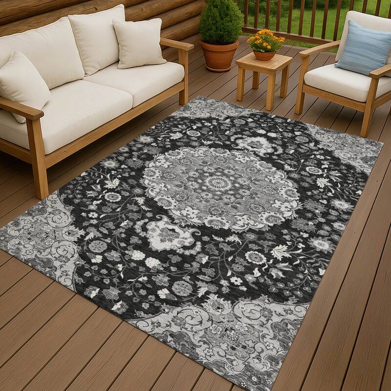 Machine Washable Indoor/ Outdoor Global Eckley Chantille Rug - Black - 2'6" x 3'10"