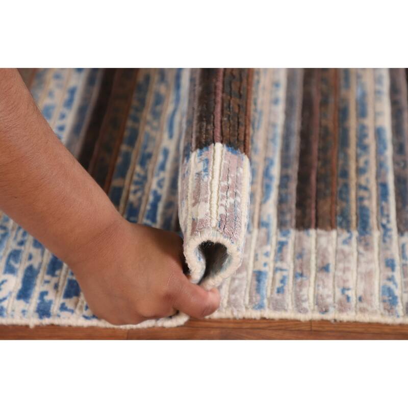 Striped / Abstract Accent Rug Hand-Knotted Wool Carpet - 2'8"x 4'9"