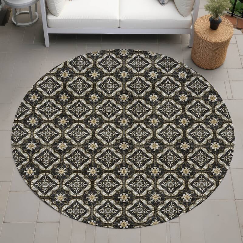 Machine Washable Indoor/ Outdoor Contemporary Granby Chantille Rug - Black - 8' x 8'