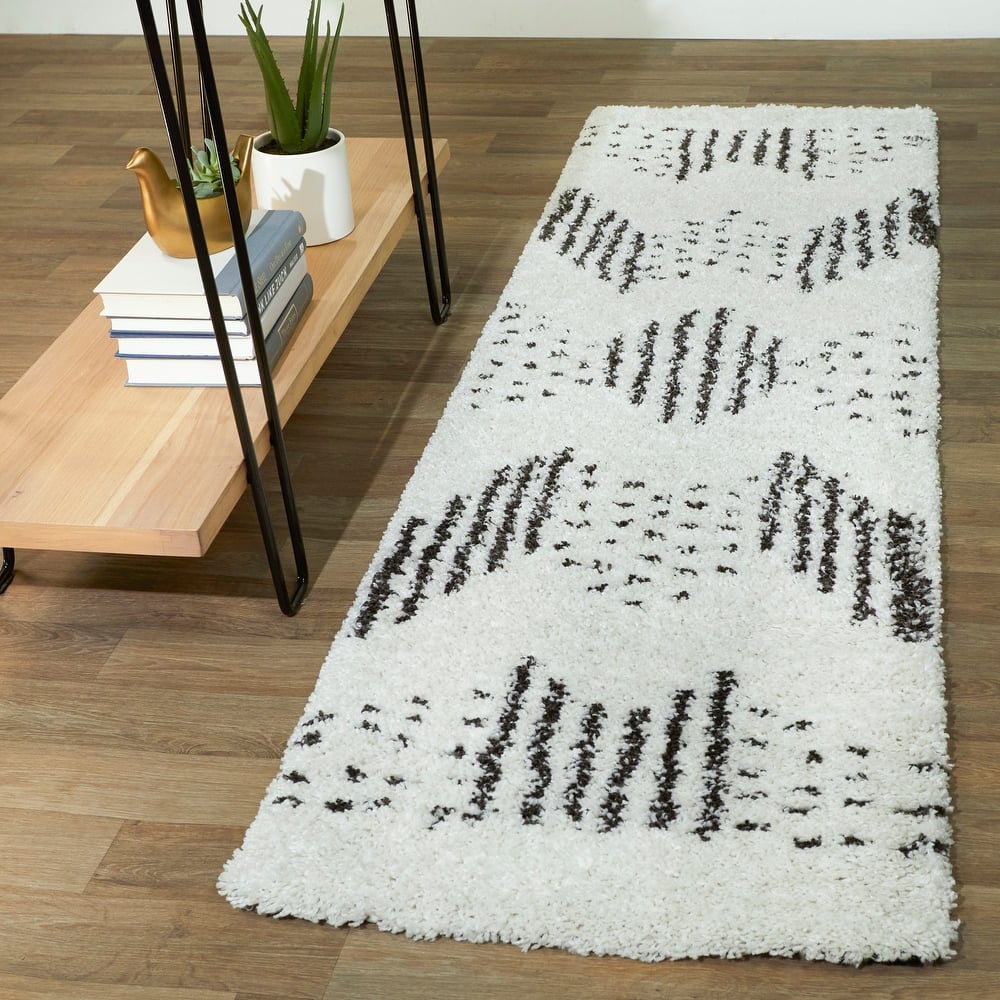 Carson Carrington Taxinge Shag Area Rug