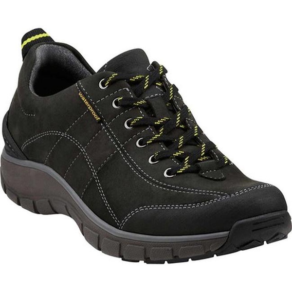 Shop Clarks Women�s Wave.Trek Walking Shoe Black Leather