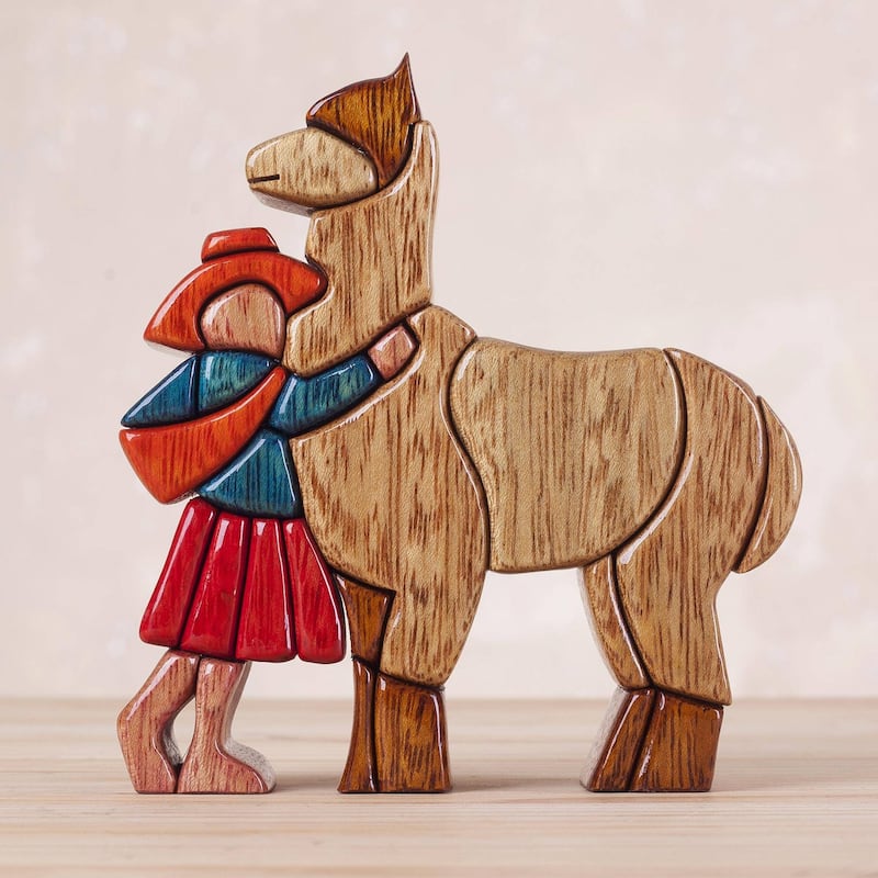 Handmade Love My Llama Cedar and Mahogany Sculpture (Peru)