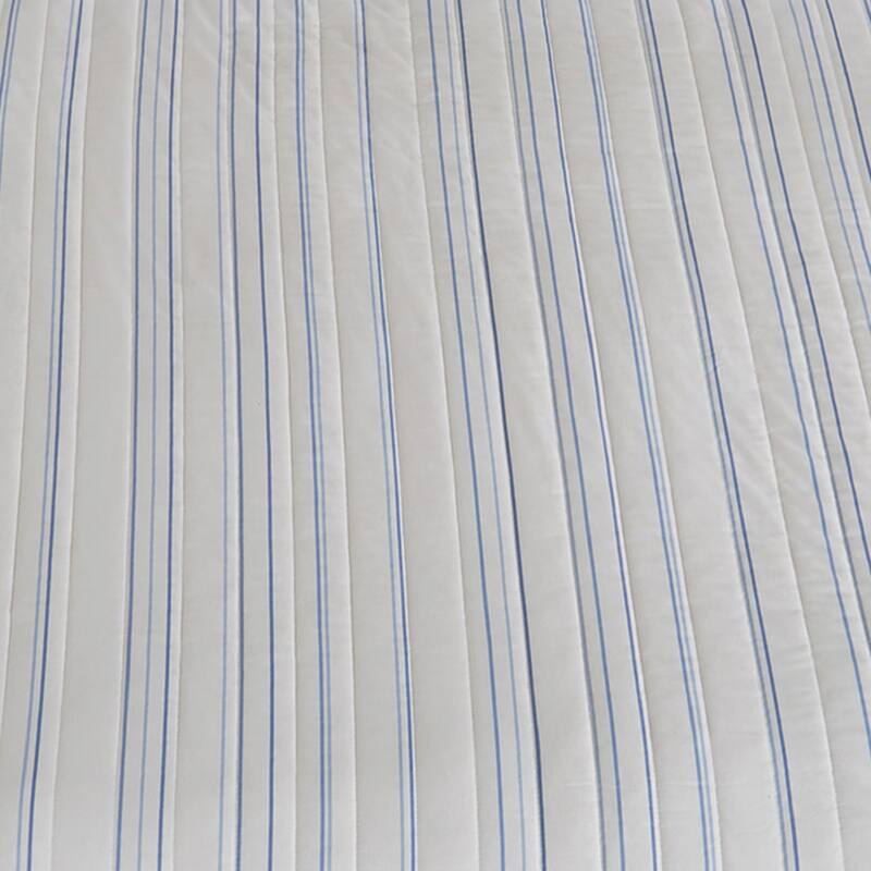 Premium Delicate Stripes Microfiber Quilt Set With Shams