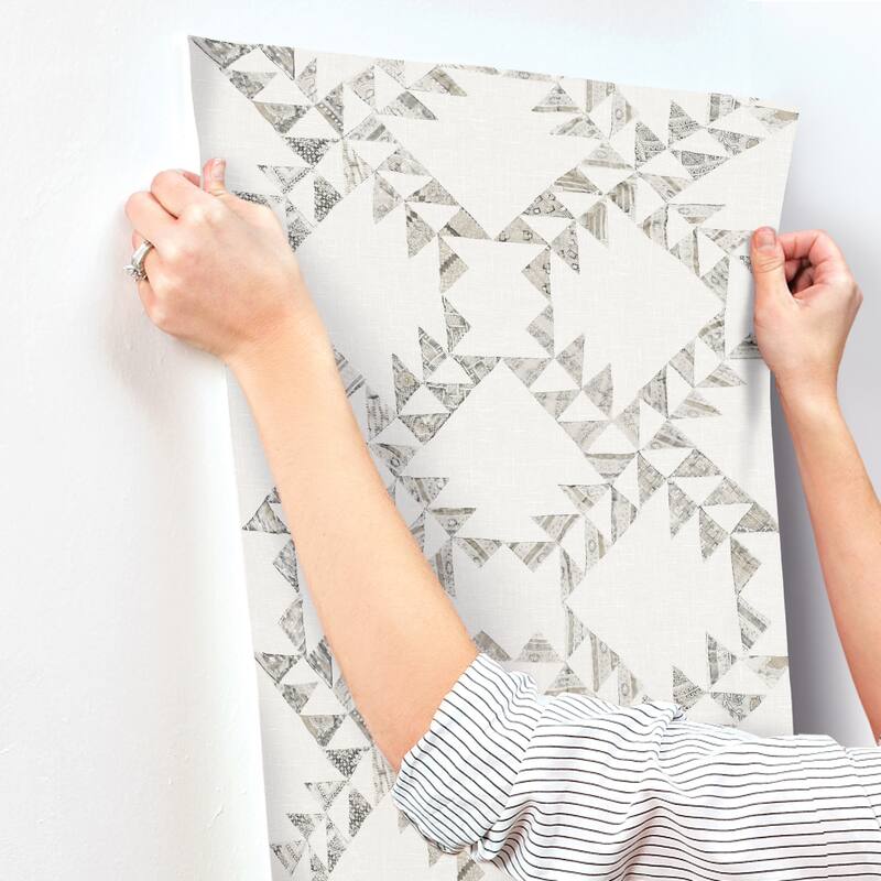 Scrap Quilt Grey Wallpaper