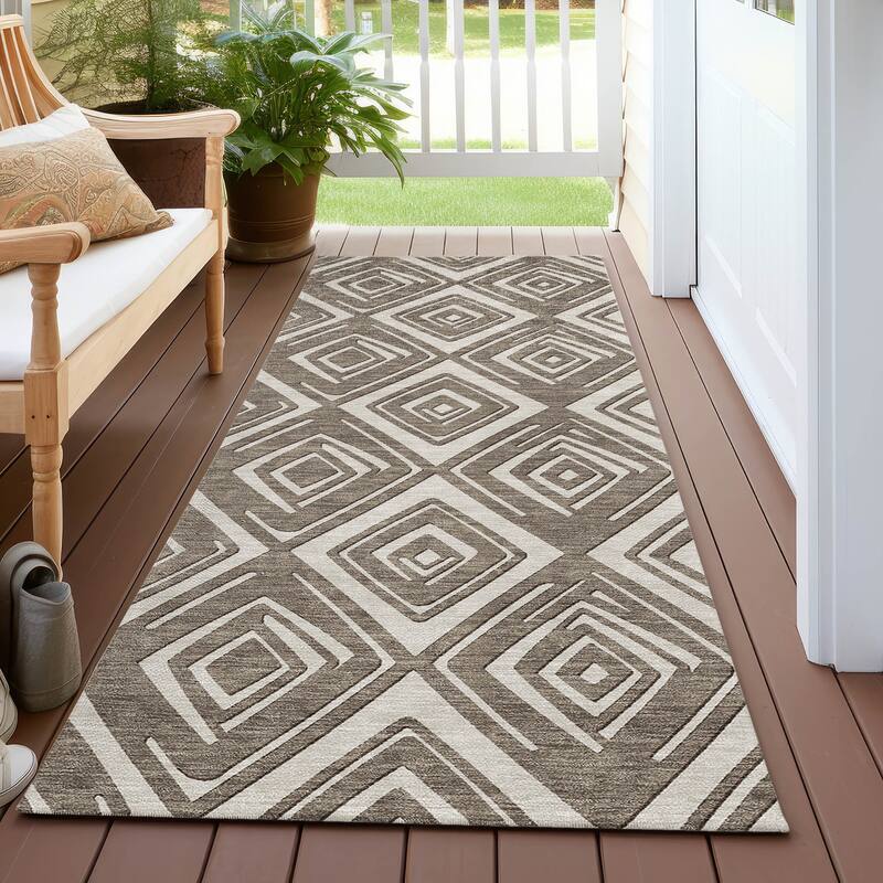 Machine Washable Indoor/ Outdoor Chantille Contemporary Diamonds Rug - Taupe - 2'3" x 7'6"