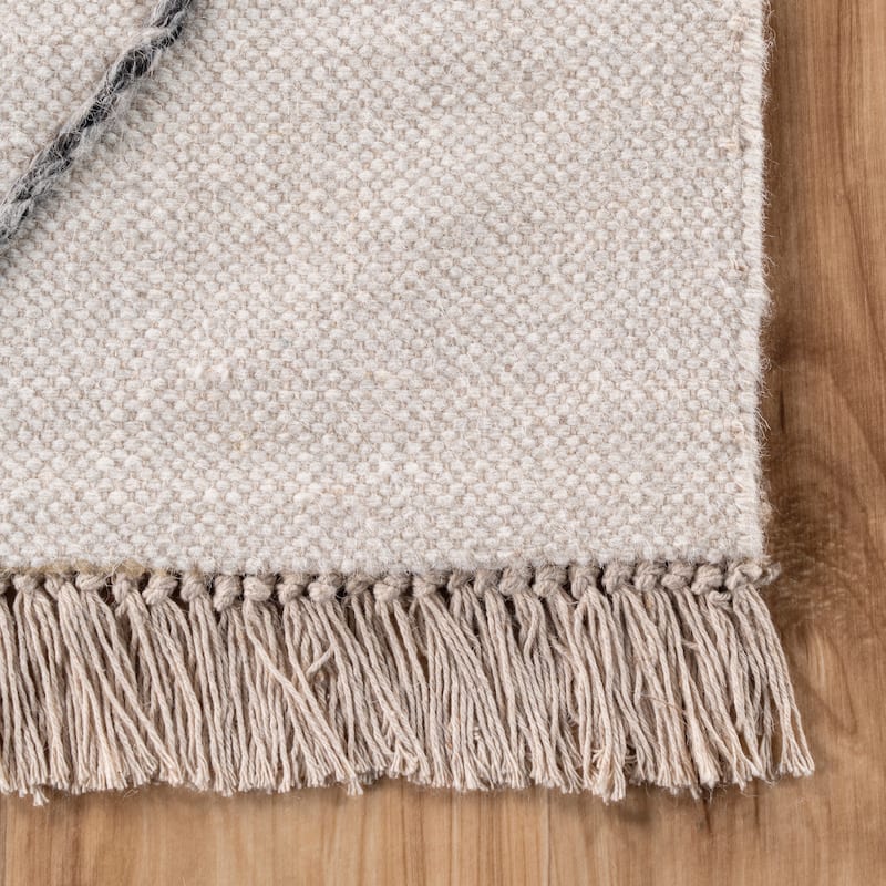 Nuloom Moira Tribal Flatweave Tassel Area Rug