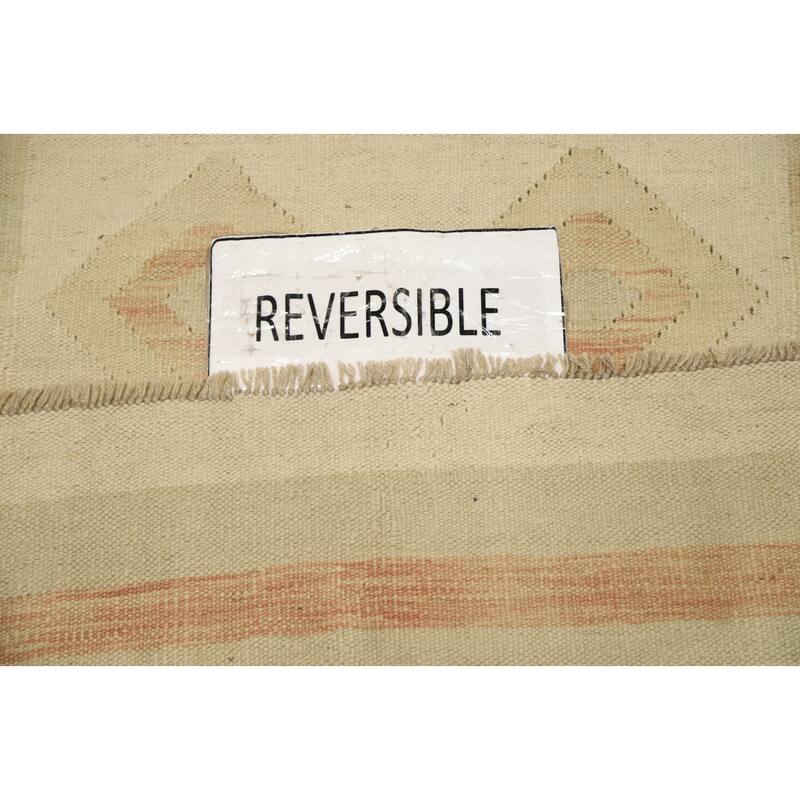 Hand Woven Oriental 100% Wool Carpet Southwestern Tribal Beige & Ivories Kilim Area Rug - 5' 9'' X 4' 0''