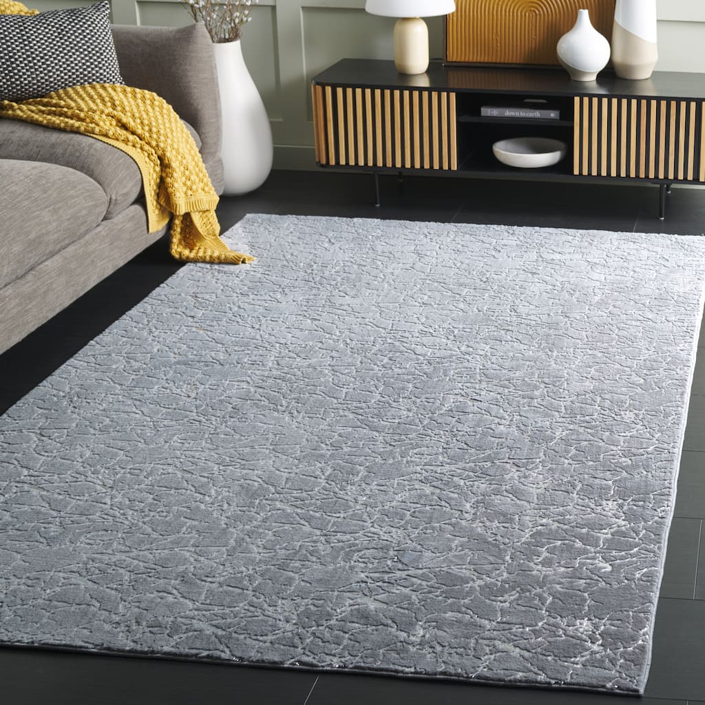 SAFAVIEH Faux Rabbit Fur Metallic Maiga Slip Resistant Rug