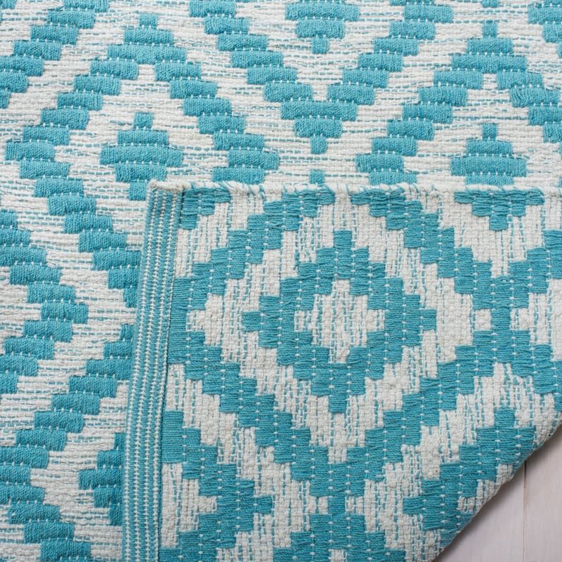 SAFAVIEH Handmade Flatweave Montauk Gulhan Casual Cotton Rug