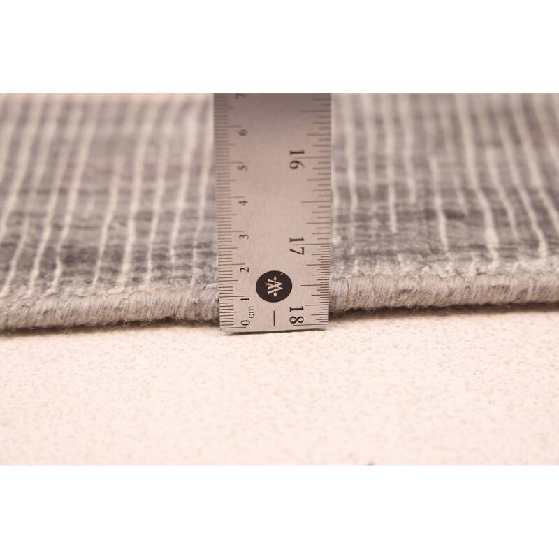 ECARPETGALLERY Hand Loomed Shimmer Light Grey Viscose Rug - 7'9 x 11'3