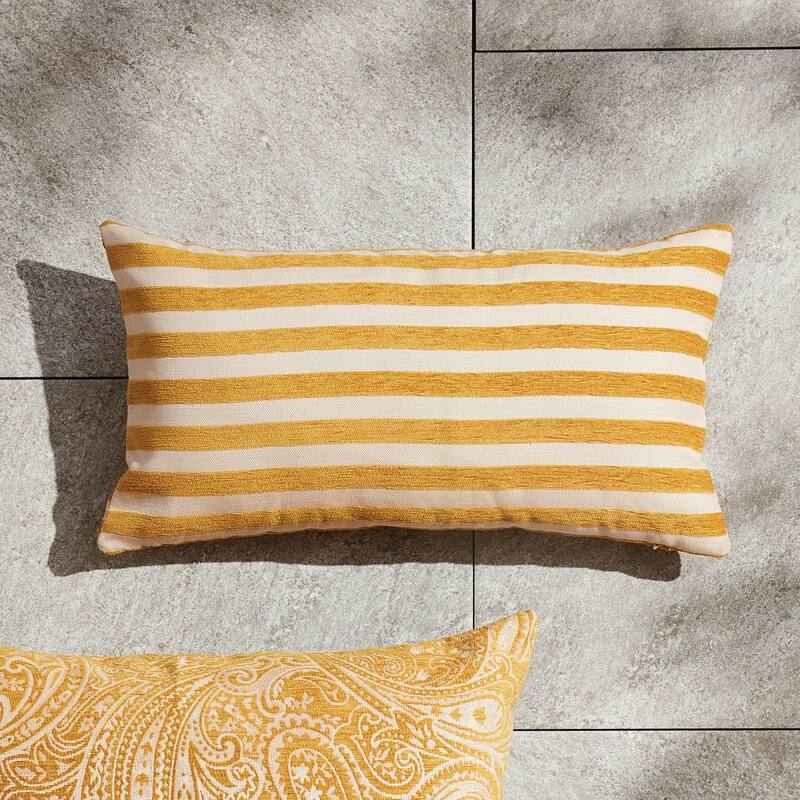 Indoor/Outdoor Accent Pillows