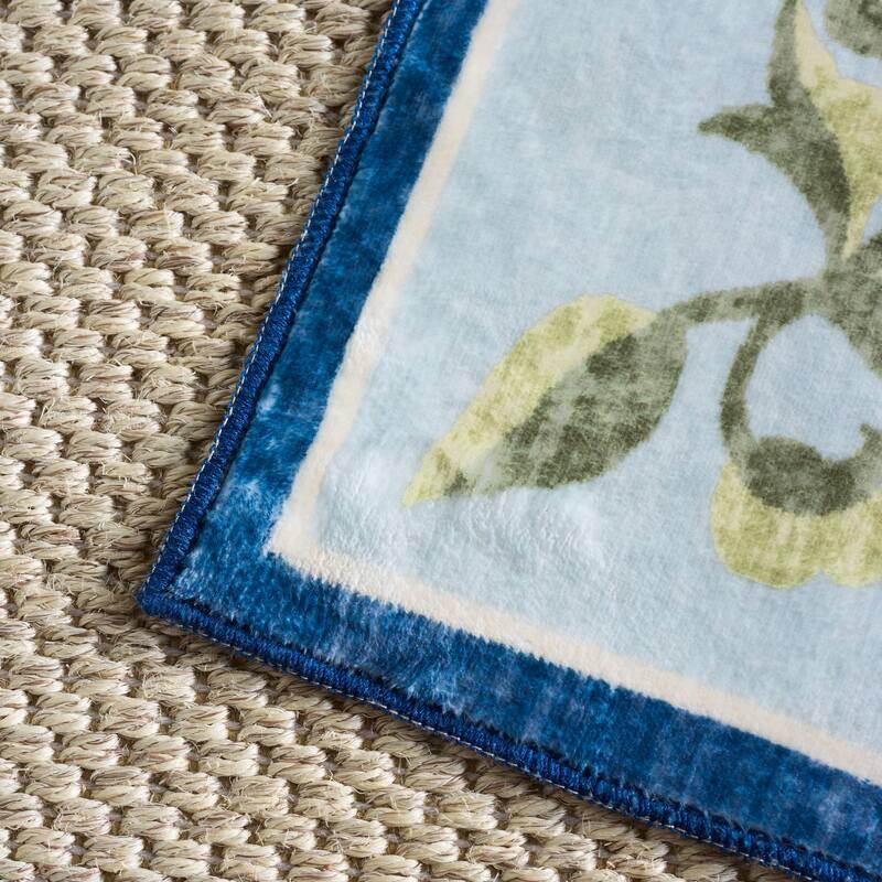 Martha Stewart Veron Machine Washable & Slip Resistant Rug