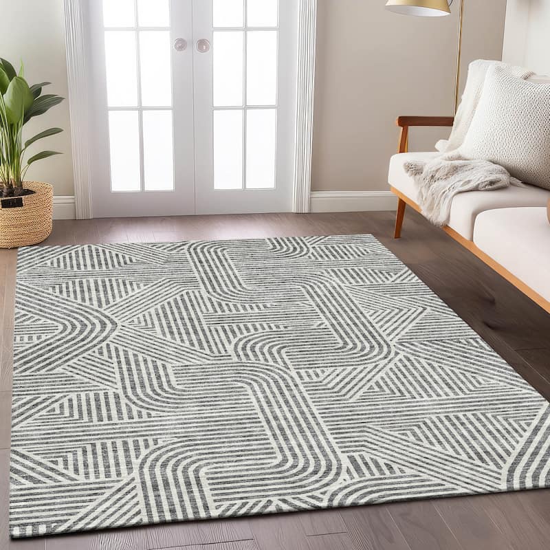 Machine Washable Indoor/ Outdoor Chantille Contemporary Geo Rug