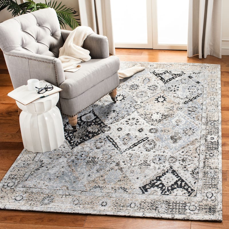 SAFAVIEH Handmade Classic Vintage Haida Oriental Ivory/Silver Chenille Rug - 5' x 8' - Ivory/Silver