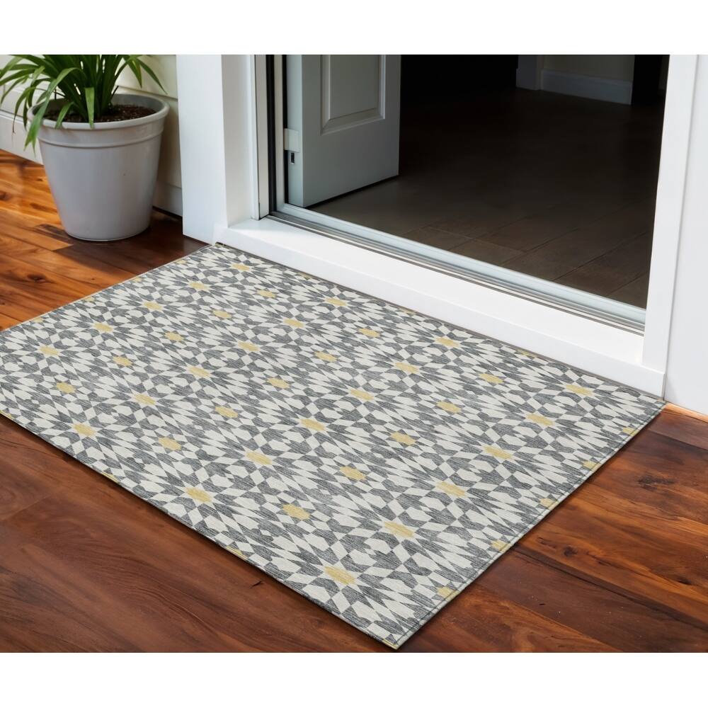 HomeRoots Floral Medallion Transitional Rectangle Outdoor Rug