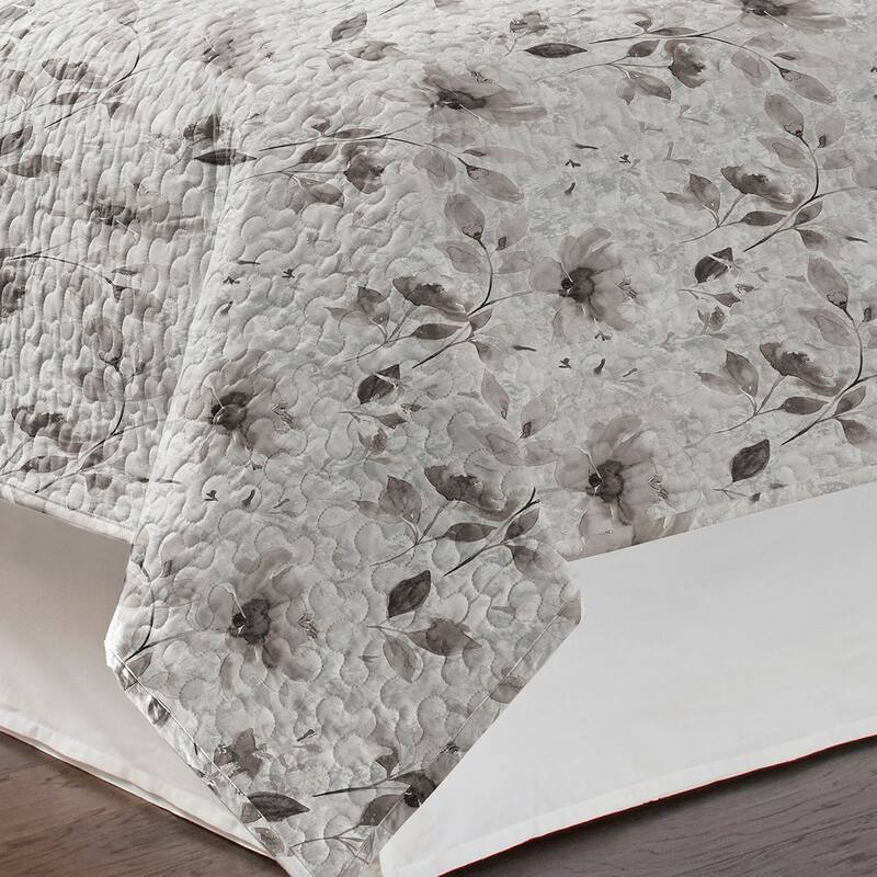 Pointehaven Percale Cotton Oversized Printed Scroll Design Quilt Set