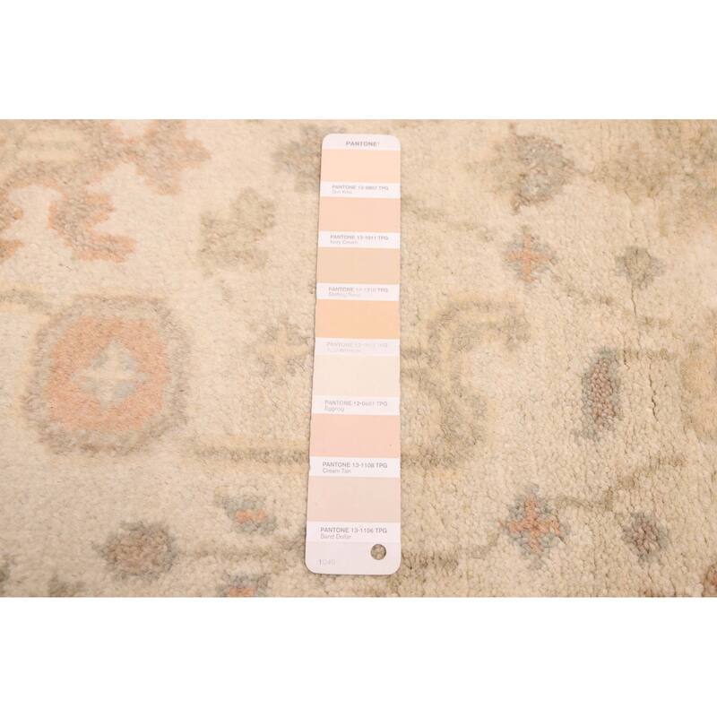 ECARPETGALLERY Hand-knotted Royal Oushak Ivory Wool Rug - 2'7 x 9'11