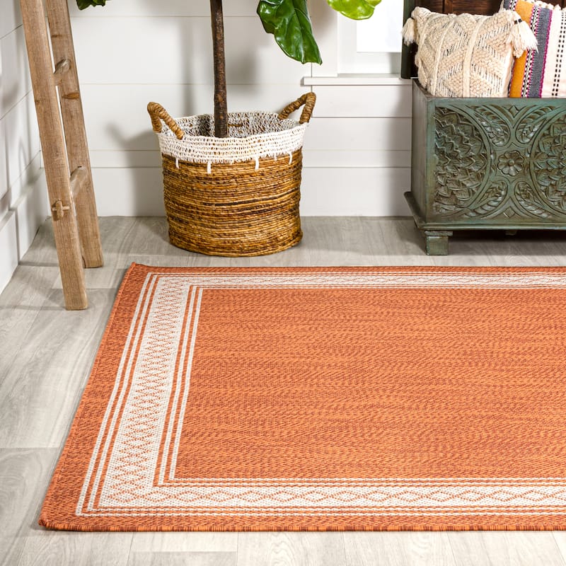 JONATHAN Y Havana Classic Diamond Border Indoor/Outdoor Area Rug