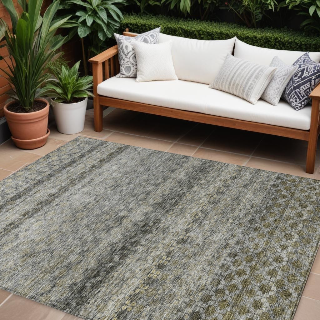 HomeRoots Striped Transitional Rectangle Outdoor Rug