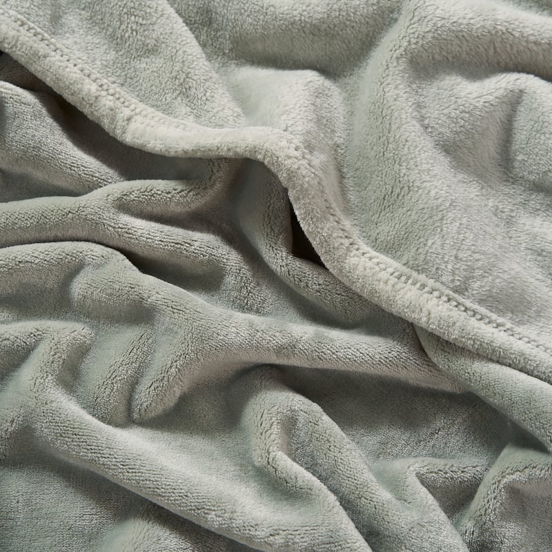 The Sheet Lab Solid Plush Throw Blankets
