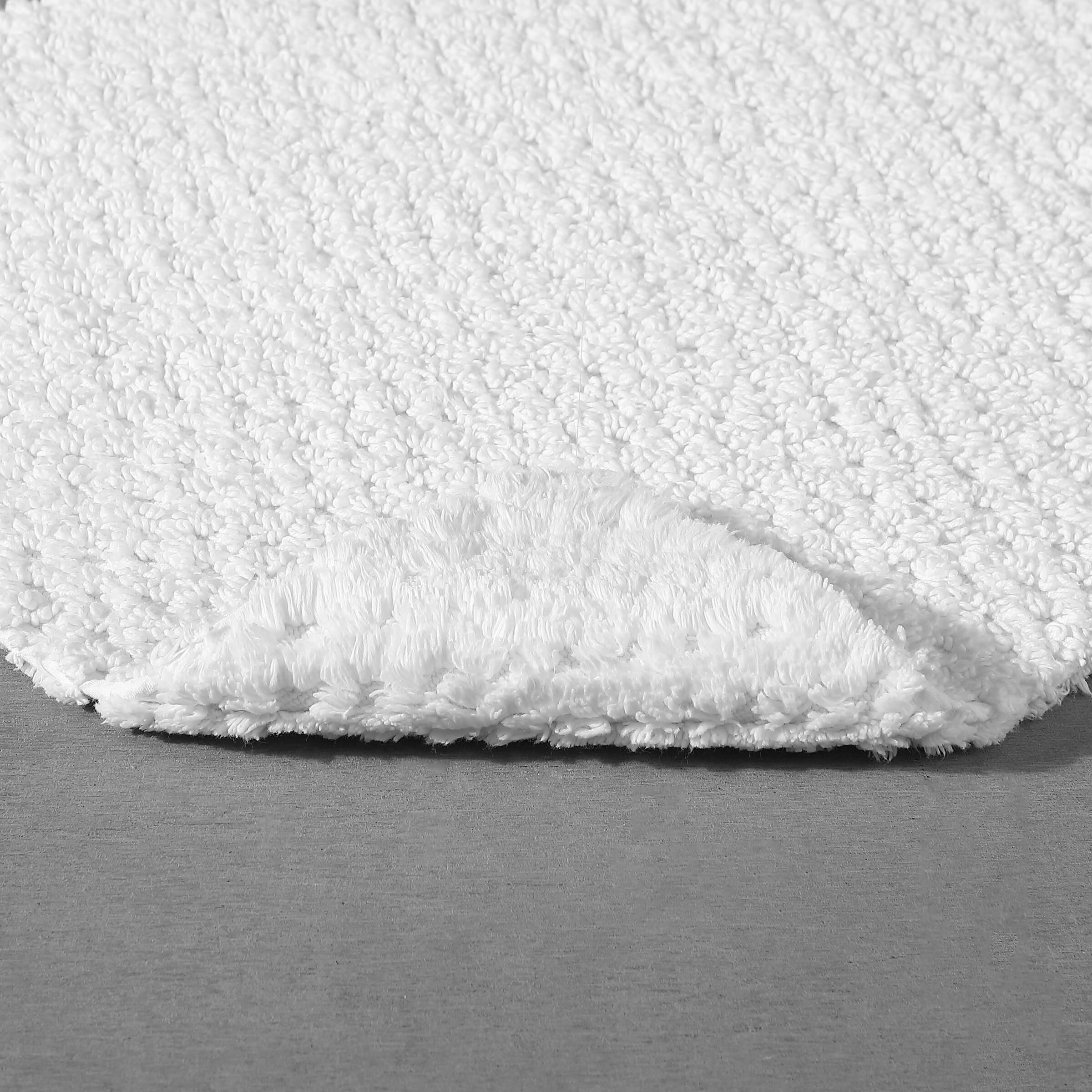 Vera Wang Fine Trellis Solid Cotton Reversible White Bath Rug 2Piece