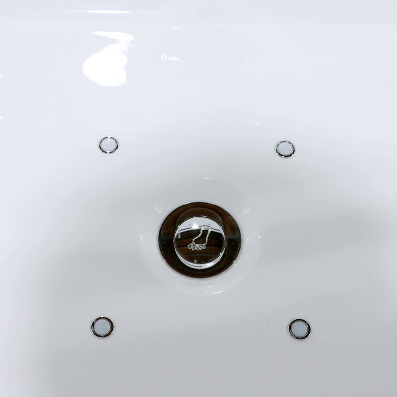 A&E Bath Silvester Freestanding Jetted Tub - 67-inch