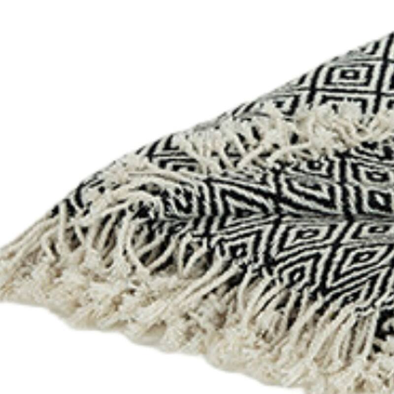 HomeRoots Black And White Cotton Chevron Throw Blanket with Tassels
