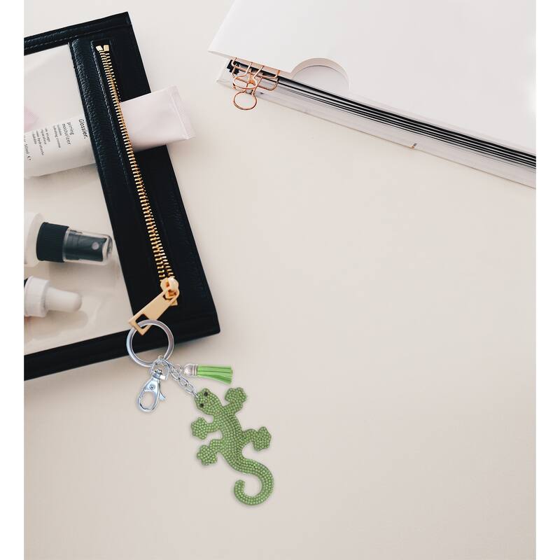 Aqua79 Gecko Keychain - Green Sparkling Rhinestones Charm with Tassel - 3.9 x 2.4 x 0.4 inches