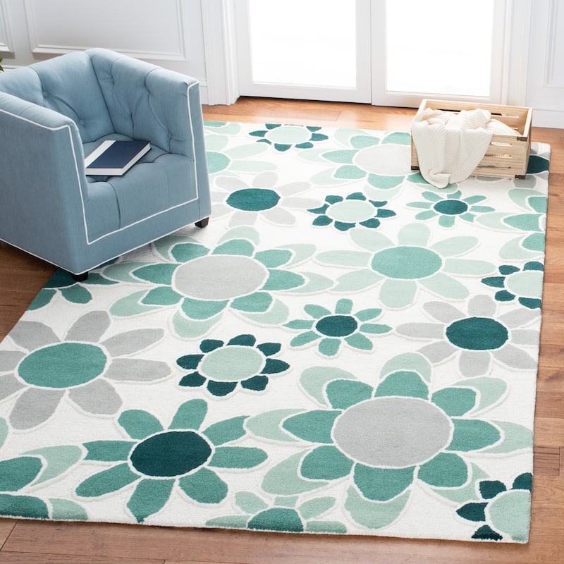 SAFAVIEH Handmade Kids Miens Floral Wool Rug - 3' x 5' - Ivory/Green - Rectangle