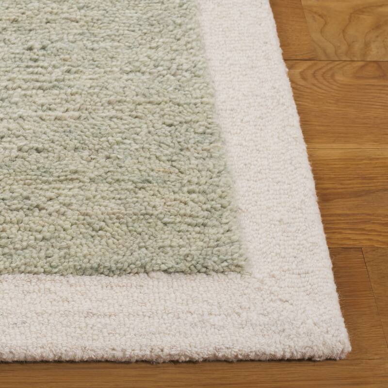 SAFAVIEH Handmade Metro Kleanthi Border Wool Rug