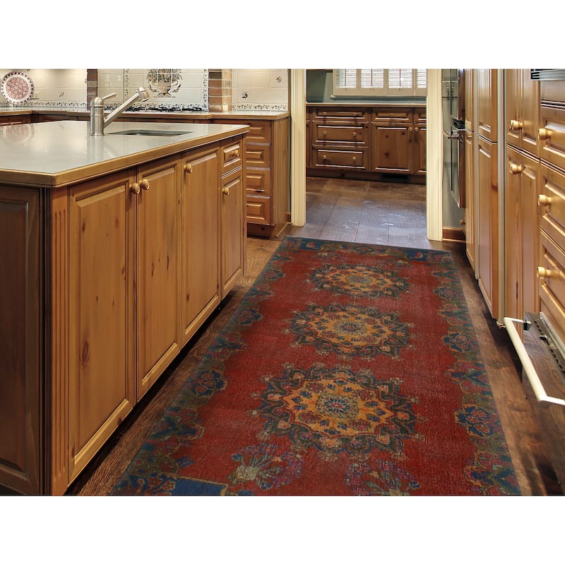 Vintage Distressed Choncey Red/Navy Runner - 5'0" x 9'8"