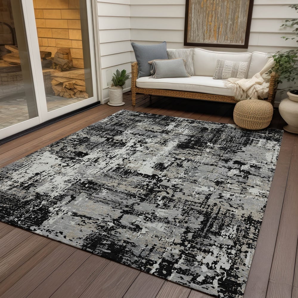 Machine Washable Indoor/ Outdoor Abstract Chantille Rug