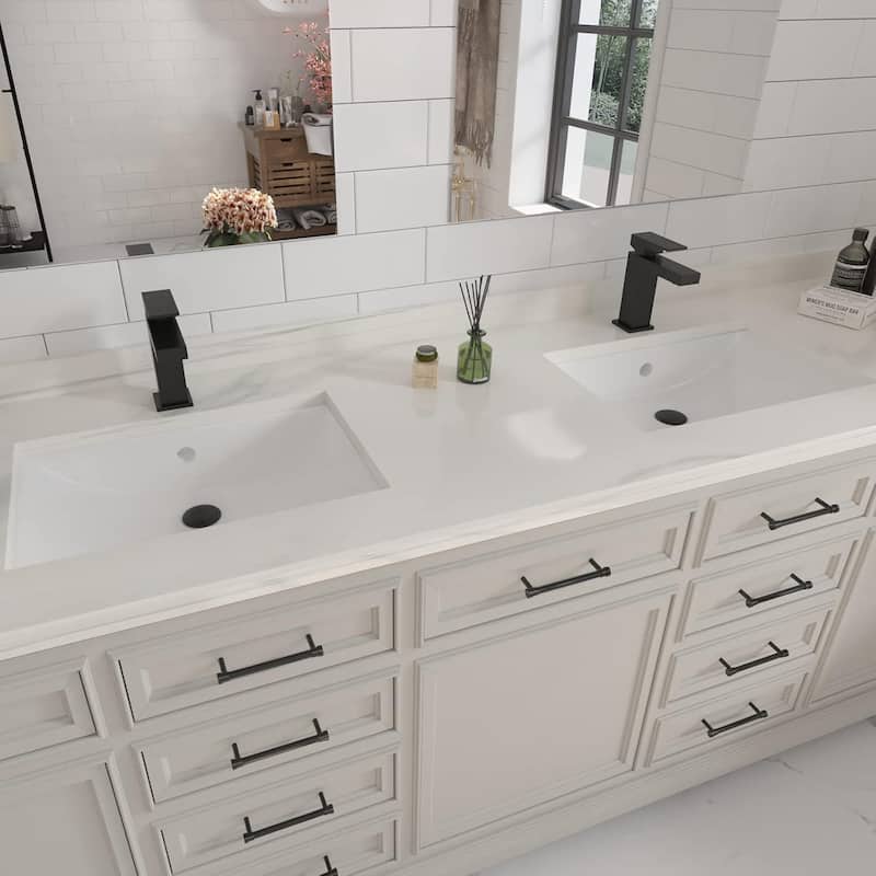 Single Handle Single Hole Bathroom Faucet, Solid Brass Modern Bathroom Sink Faucet with Pop-up Drain & Water Supply Hoses