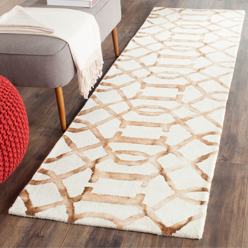 SAFAVIEH Handmade Dip Dye Urbana Watercolor Vintage Boho Wool - 2' 3" x 10' - Ivory/Camel - Runner