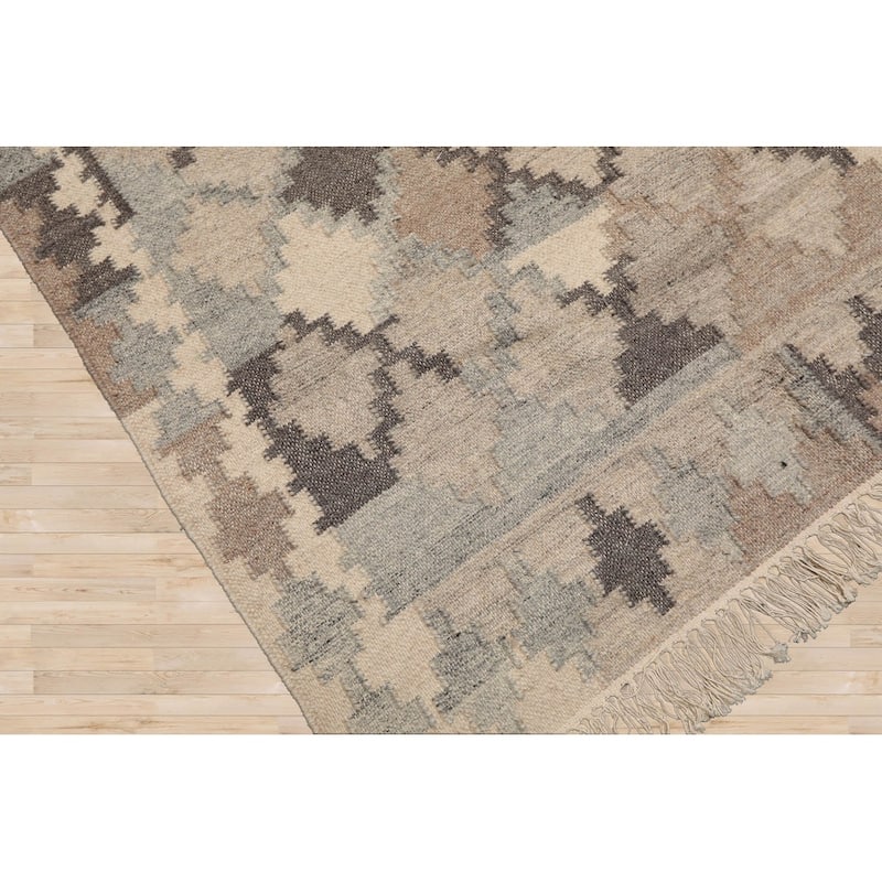 LoomBloom Beige Handwoven Oriental Southwestern Kilim Wool Area Rug - 5' 3'' x 7' 7''
