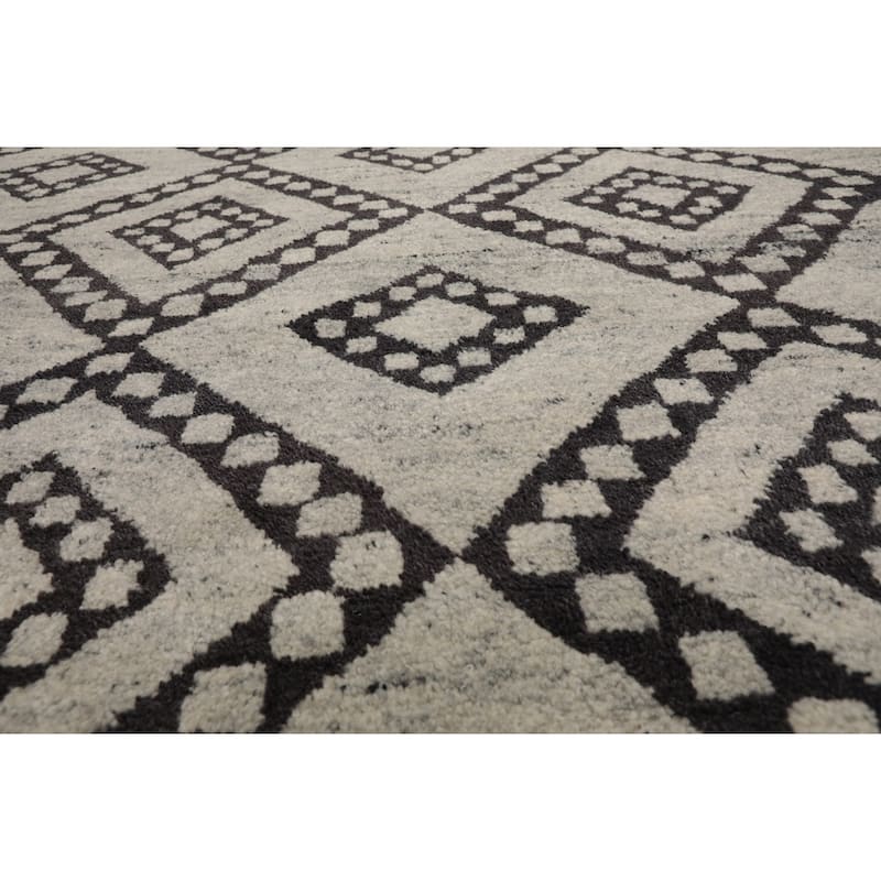 Hand Knotted Tibetan Wool Modern & Contemporary Oriental Rug (8x10) - 8' 4'' x 10' 3''