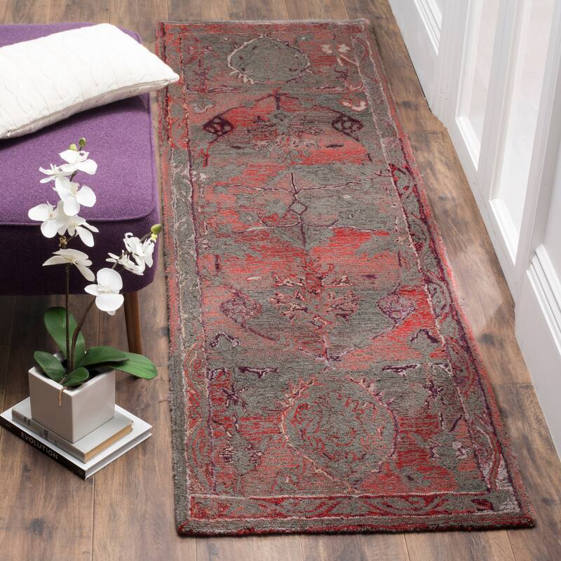 SAFAVIEH Handmade Distressed Kesha Vintage Boho Oushak Oriental Polyester - 2' 3" x 8' - Red - Runner