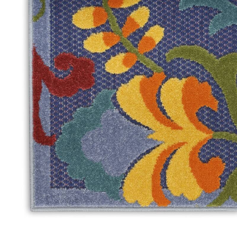 HomeRoots Contemporary Rectangle Outdoor Rug - 4' X 6'
