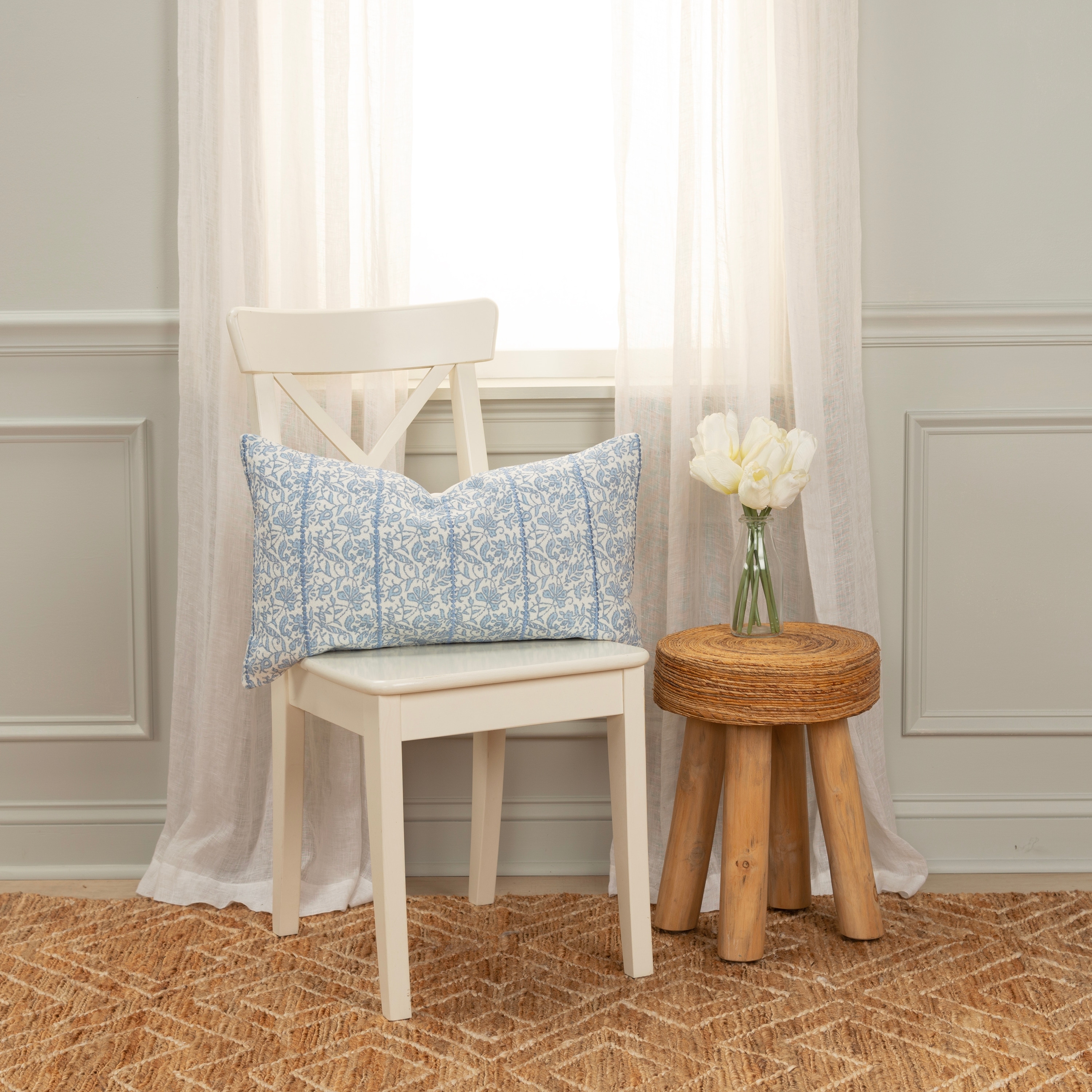 Rizzy Home Transitional Poly Filled Pillow - 14"x26"