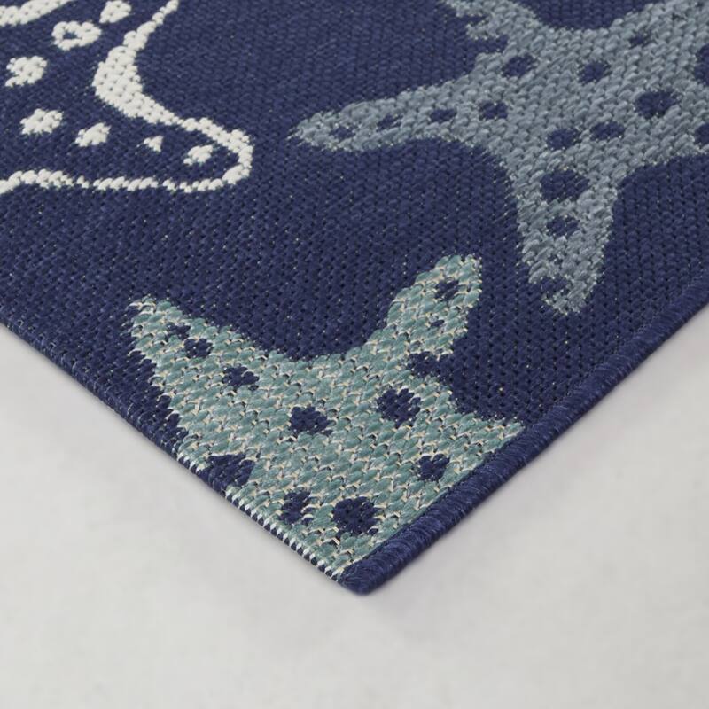 Jan Coastal Starfish Indoor/Outdoor Area Rug