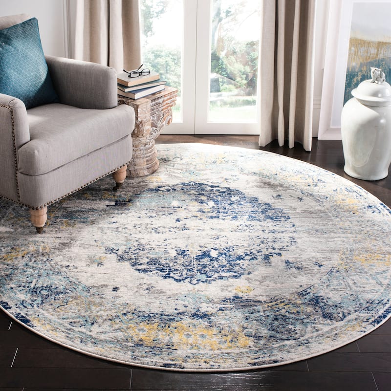 SAFAVIEH Madison Vintage Sondra Oriental Rug - 6'7" Round - Light Grey/Blue