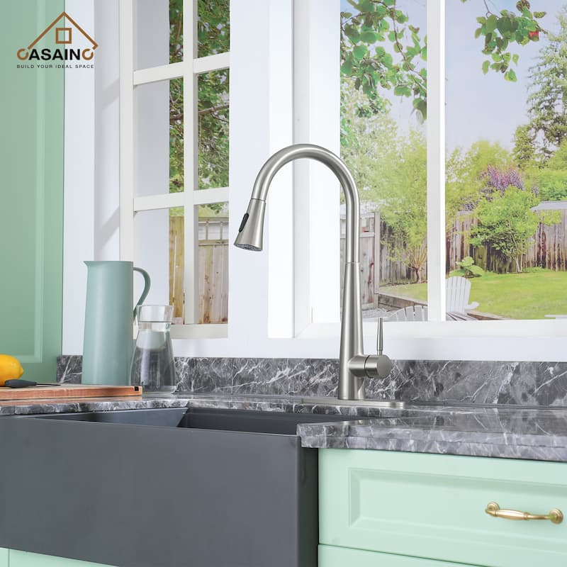 Single Handle Pull Down Sprayer Kitchen Faucet