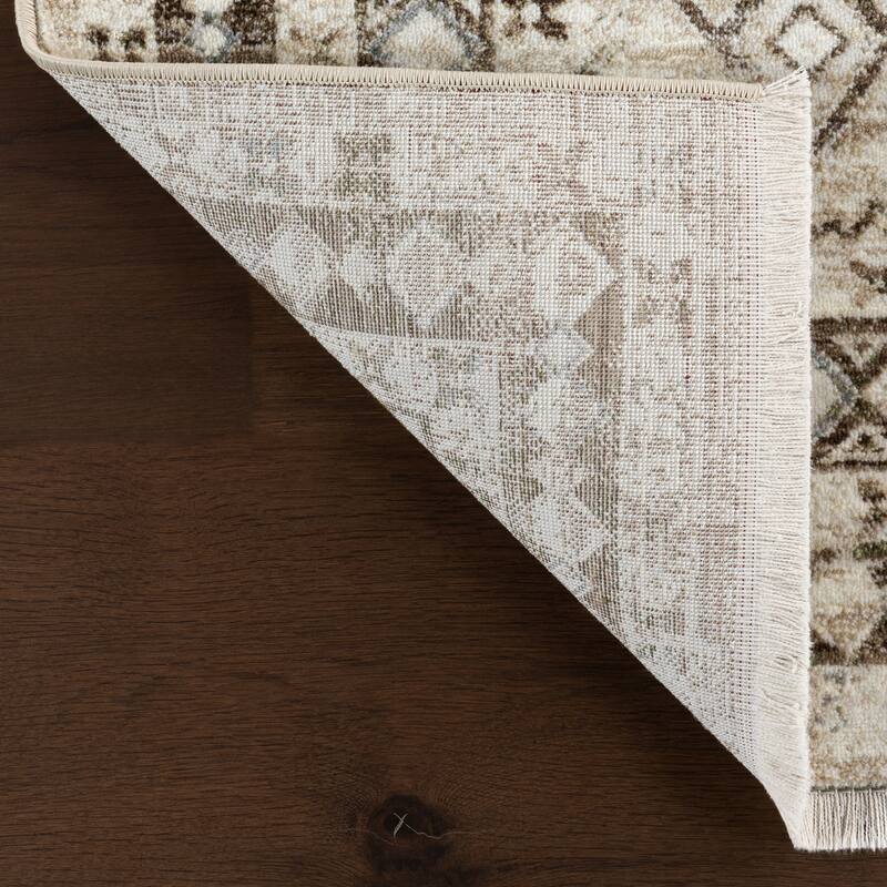 Nuloom Vanesa Transitional Medallion Fringe Area Rug