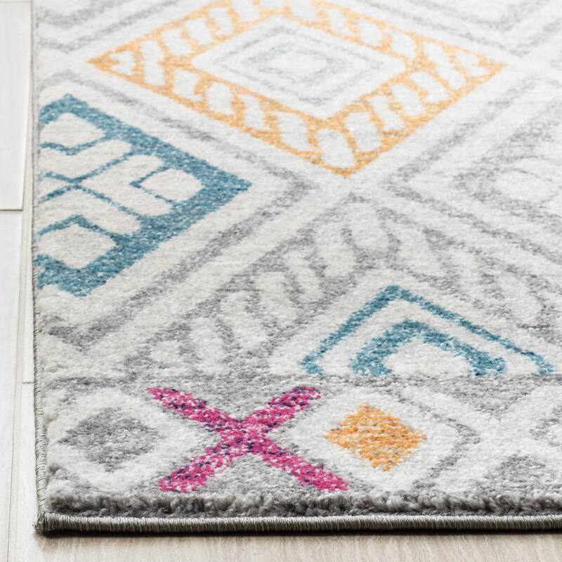 SAFAVIEH Evoke Nemesia Vintage Boho Rug